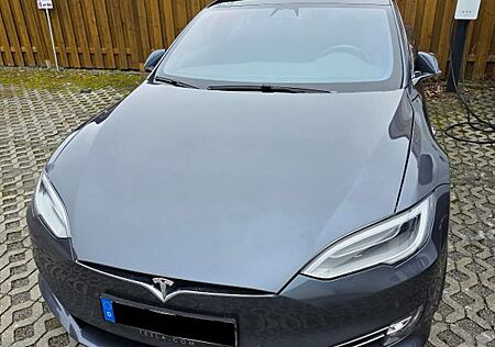 Tesla Model S Maximale Reichweite Plus -