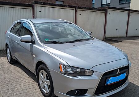Mitsubishi Lancer 2.0 DI-D | 2. Hand | Sehr guter Zustand