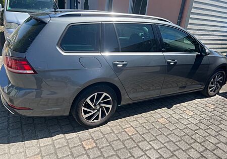 VW Golf Volkswagen 2.0 TDI Sound Variant Sound
