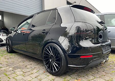 VW Golf Volkswagen V 1.4 Lim. United R 32 Optik 19" Neuzstd!