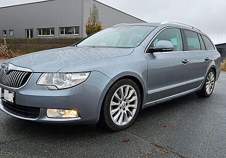 Skoda Superb 1.8 TSI Combi Elegance