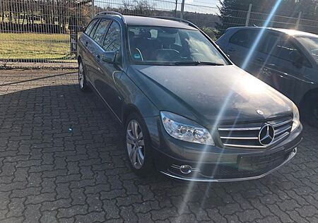 Mercedes-Benz C 200 CDI T BlueEFFICIENCY -