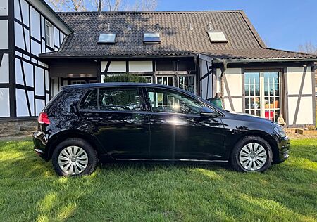 VW Golf Volkswagen 1.6 TDI BMT Trendline 2. Hand Scheckheft!