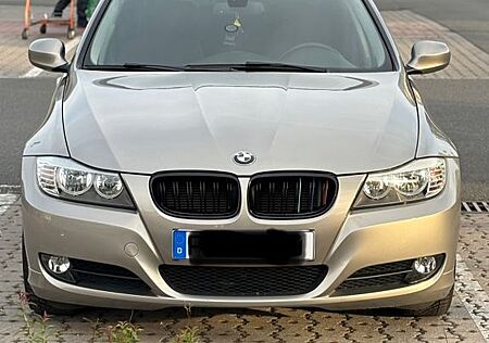 BMW 318i Touring - E91