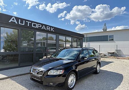 Volvo V50 D3 Momentum*PDC*TEMPOMAT*KLIMAAUTOMATIK
