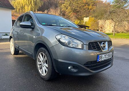 Nissan Qashqai I-Way 4X4 / Automatik / Panorama