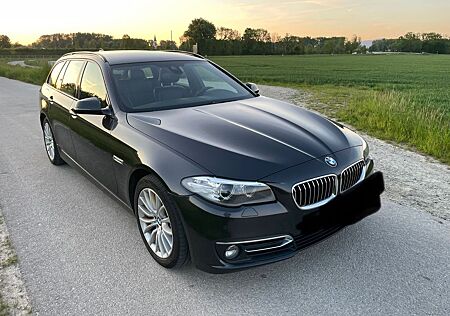 BMW 520d xDrive Touring A Luxury Line Luxury Line
