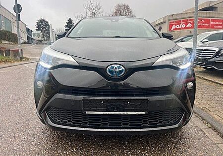 Toyota C-HR Hybrid Team/LED, Kamera, 2. Hand