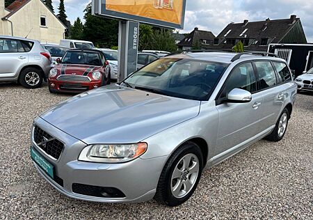 Volvo V70 Kombi Momentum*TÜV NEU*TOP ZUSTAND*GARAGENAU