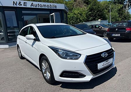 Hyundai i40 cw blue