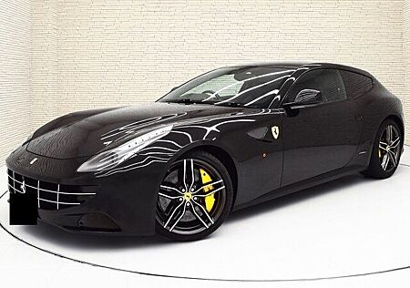 Ferrari FF 6,3 V12 4x4