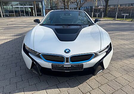 BMW i8 Coupe Navi Head-Up. 2.Hd.