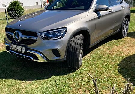 Mercedes-Benz GLC 300 de 4MATIC Coupé Autom. AHK