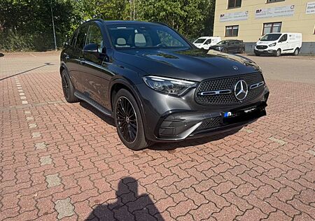 Mercedes-Benz GLC 300 4MATIC*AMG Premium Plus* Panorama*