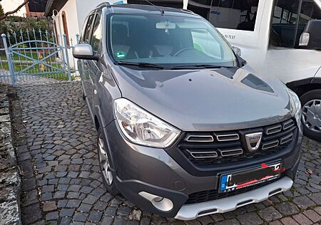 Dacia Lodgy 1.6 SCe 100 Stepway Stepway