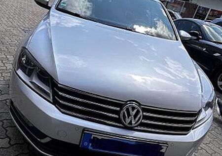 VW Passat Volkswagen 2.0 TDI DSG BMT Trendline Trendline