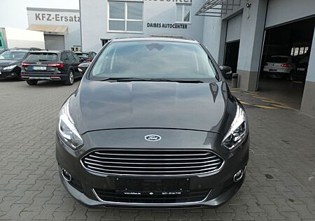 Ford S-Max Titanium AWD
