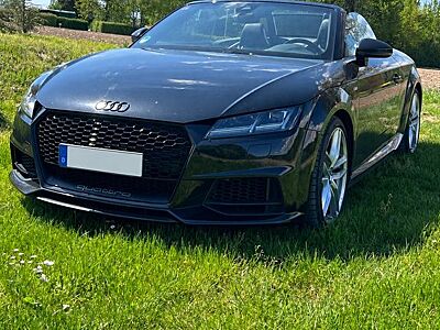 Audi TT Roadster 2.0 TFSI S tronic quattro -