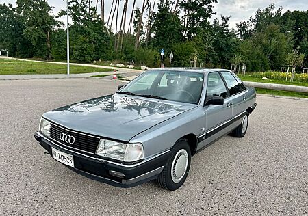 Audi 100 C3 TYP 44*Automatik*113PS*KLIMAAUTOMATIK*TOP