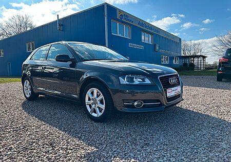 Audi A3 1.2 TFSI Ambiente+Tempo+Sitzh+Xenon