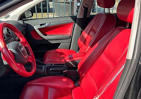 Audi A3 1.6 Attraction Sportback Attraction