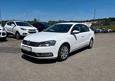 VW Passat Volkswagen Lim. Trendline BlueMotion