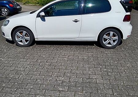 VW Golf Volkswagen 1.2 TSI Trendline