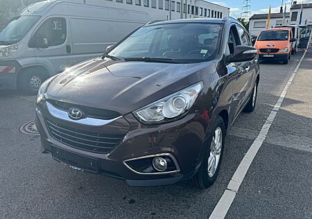 Hyundai Tucson ix35 CRDi 4WD 2.0 Automatik