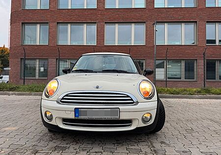 Mini ONE *TÜV* Sparsam& Zuverlässig!