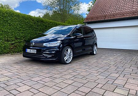 VW Touran Volkswagen 2.0 TDI 140kW DSG Highline R-Line Standh.