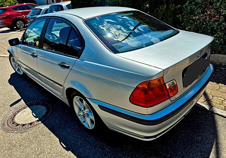 BMW 318i TÜV AU NOVEMBER /2025