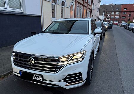 VW Touareg Volkswagen 3.0 V6 TDI 210kW 4MOTION Tiptronic -