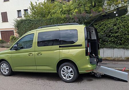 VW Caddy Volkswagen mit AMF -Umbau , Rollstuhlrampe