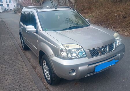 Nissan X-Trail 4x4 columbia 2.5 Automatik columbia