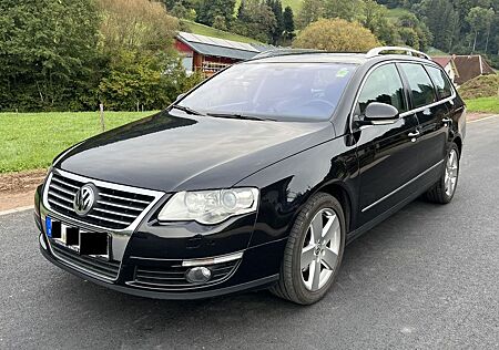 VW Passat Variant Volkswagen 2.0 TDI Highline top gepflegt