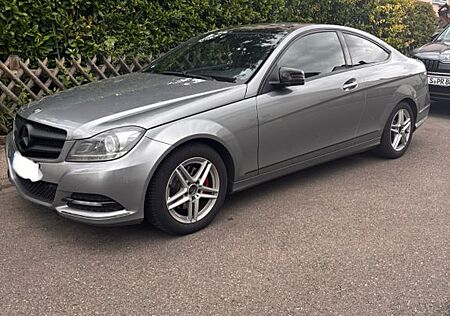 Mercedes-Benz C 250 Sport Coupé Autom. Sport