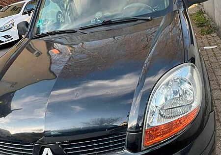 Renault Kangoo 1.5 Diesel mit LKW Zulasssung AHK