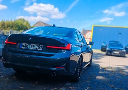 BMW 330d Luxury Line Automatik Luxury Line