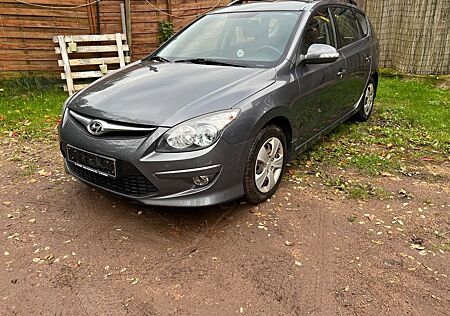 Hyundai i30 CW 1.4 FIFA WM Edition FIFA WM Edition