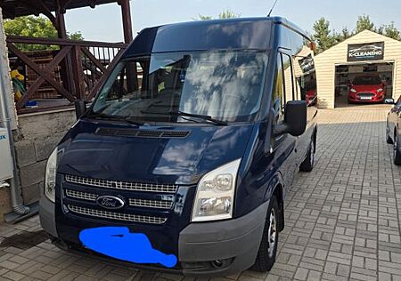 Ford Tourneo