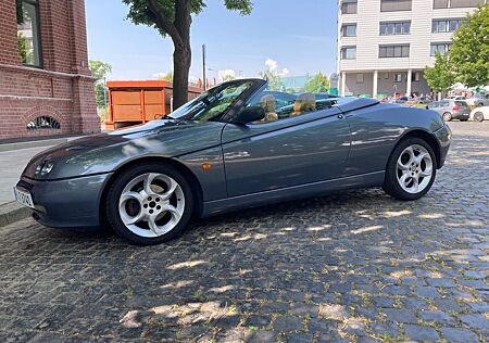 Alfa Romeo Spider 2.0 16V Lusso Lusso