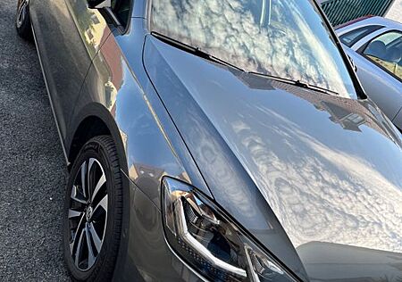 VW Golf Volkswagen 1.5 TSI ACT OPF DSG IQ.DRIVE