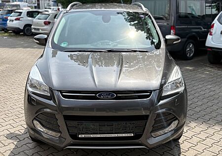 Ford Kuga Titanium Aus 2 Hand*Scheckheft Gepflegt*AHK