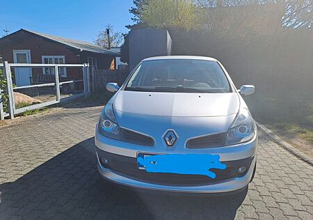 Renault Clio by RIP CURL 1.2 16V Eco2 55kW by RIP CURL