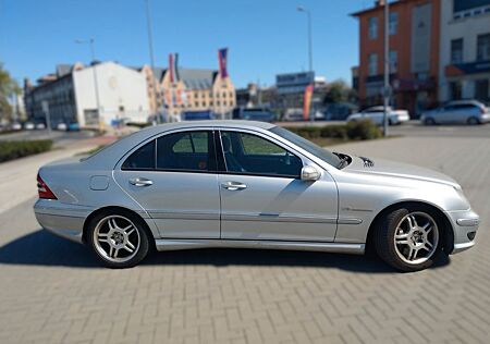 Mercedes-Benz C 32 AMG