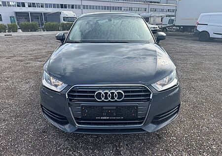 Audi A1 Sportback / Euro 6 / Klima / TÜV
