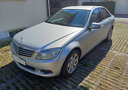 Mercedes-Benz C 180 Rentnerfahrzeug