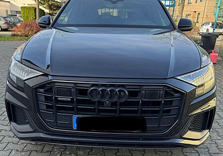 Audi Q8 50 TDI S Line, Pano,HuD, stHzg,B&O, 22 Zoll