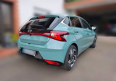 Hyundai i20 Prime 48V Hybrid mit 3 Jahren Restgarantie