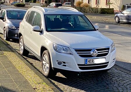 VW Tiguan Volkswagen 2.0 TDI 4MOTION Sport & Style Sport &...